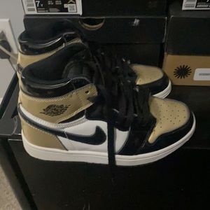 jordan 1 gold toe size 5.5